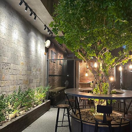 Ben Cat Amely Hotel מראה חיצוני תמונה