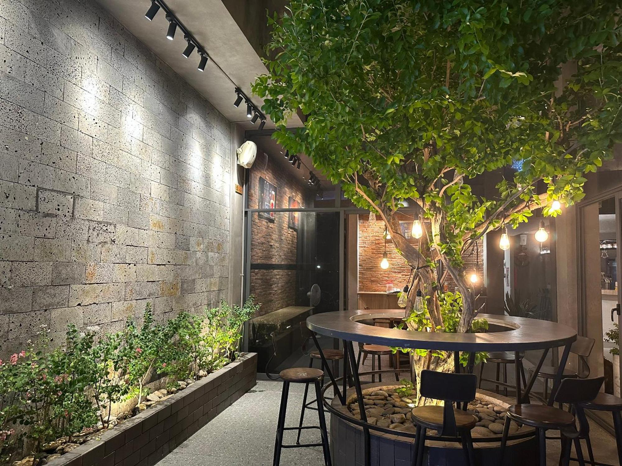 Ben Cat Amely Hotel מראה חיצוני תמונה